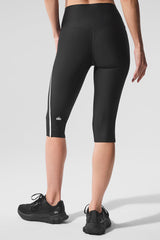 Airlift High-Waist Super Sleek Contrast Capri - Black/White